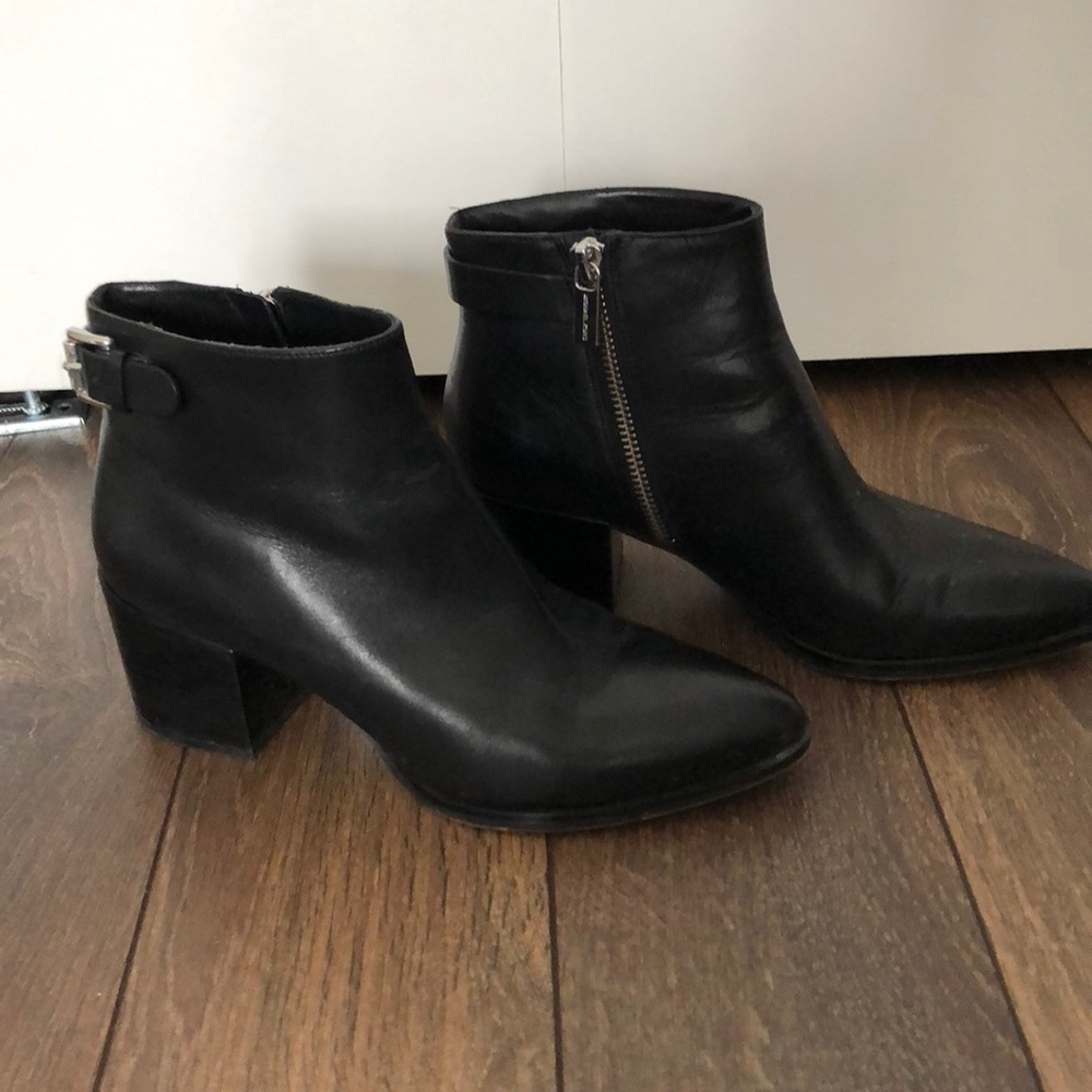 Micheal Kors booties